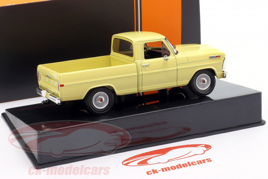 Ford F100 建設年 1970 淡黄色 1:43 Ixo