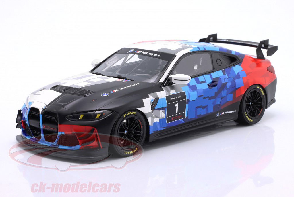 BMW M4 GT4 #1 Année de construction 2024 multicolore 1:18 OttOmobile