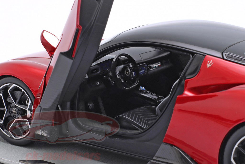 Maserati MC20 Année de construction 2020 vincente rouge / noir 1:18 BBR