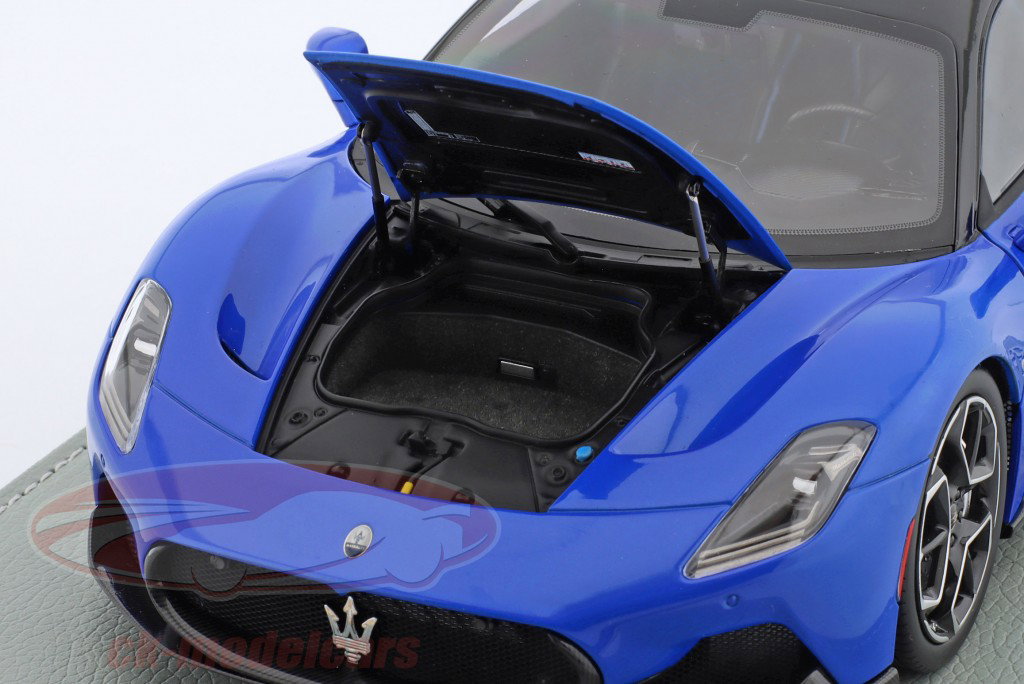 Maserati MC20 year 2020 infinito blue / black 1:18 BBR