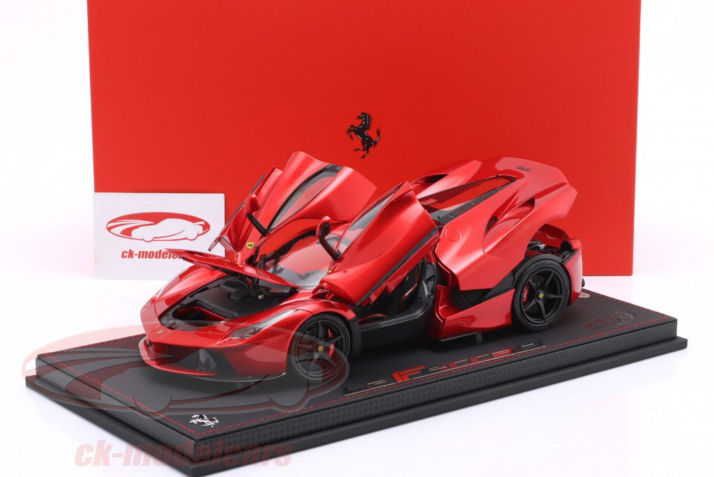 Ferrari LaFerrari Ano de construção 2012 vermelho 1:18 BBR