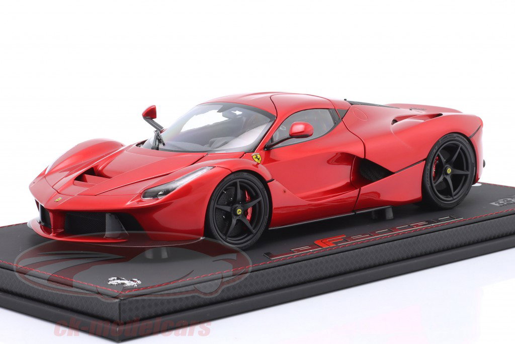Ferrari LaFerrari Bouwjaar 2012 rood 1:18 BBR