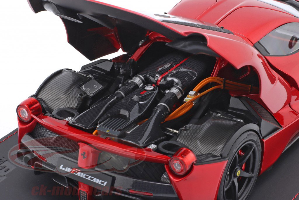 Ferrari LaFerrari Ano de construção 2012 vermelho 1:18 BBR