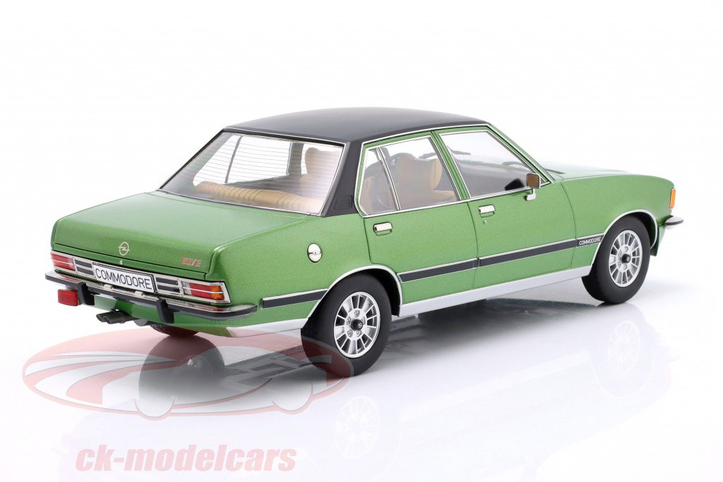 Opel Commodore B Année de construction 1972 vert métallique 1:18 ModelCar Group