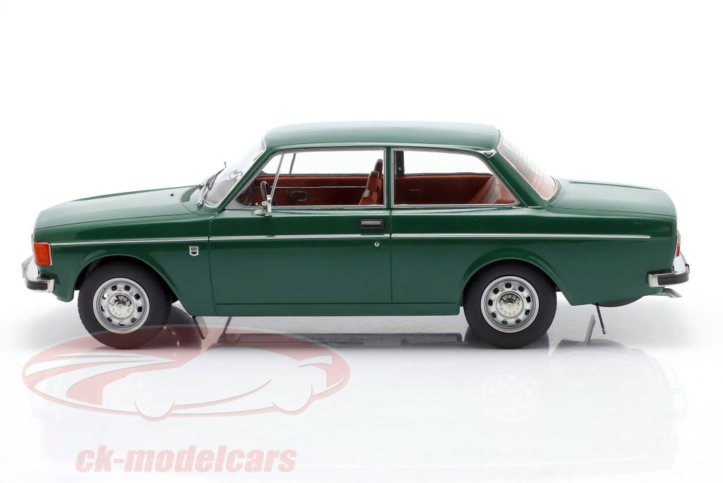 Volvo 142 Année de construction 1973 vert foncé 1:18 ModelCar Group