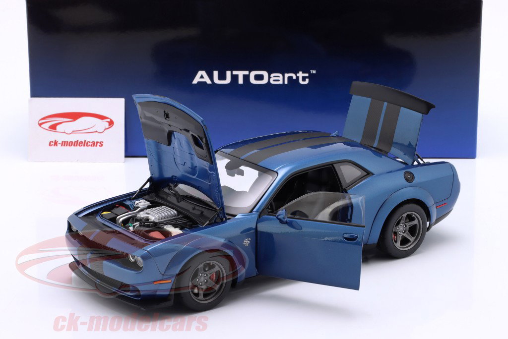 Dodge Challenger SRT Jailbreak Byggeår 2022 indigo blå 1:18 AUTOart