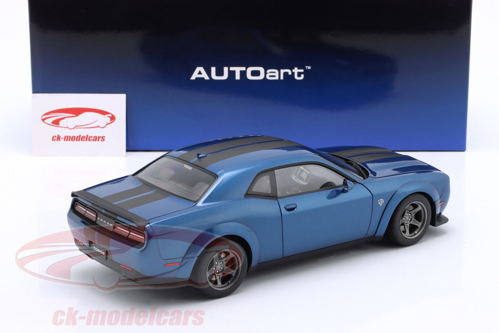 Dodge Challenger SRT Jailbreak Byggeår 2022 indigo blå 1:18 AUTOart