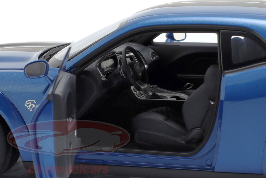 Dodge Challenger SRT Jailbreak Byggeår 2022 indigo blå 1:18 AUTOart