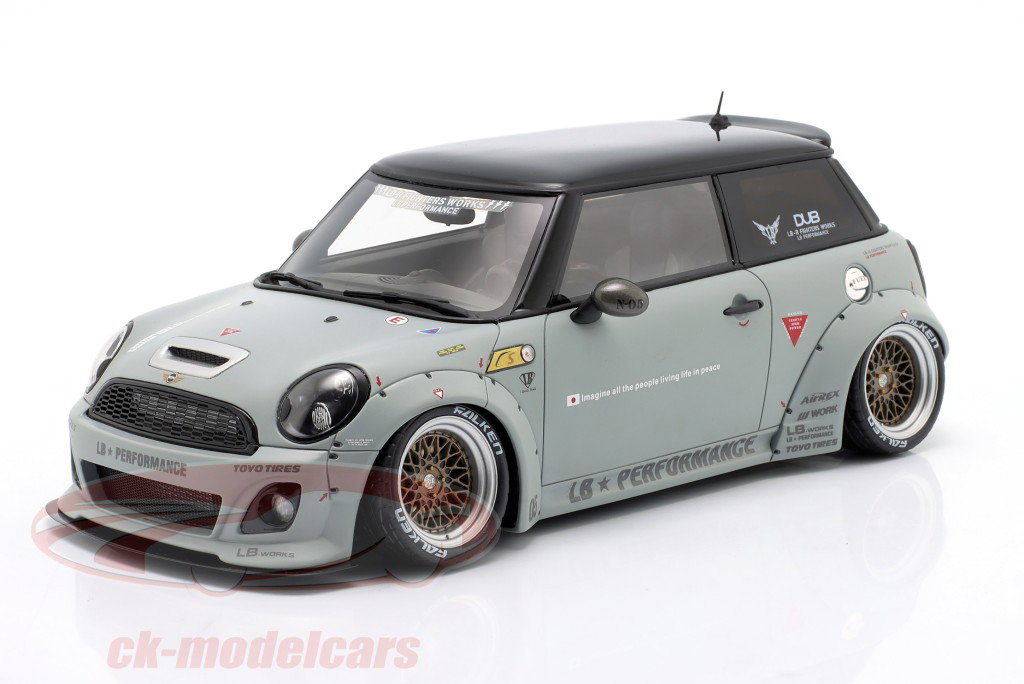 Mini Cooper R56 LB-Works 2015 grau 1:18 OttOmobile