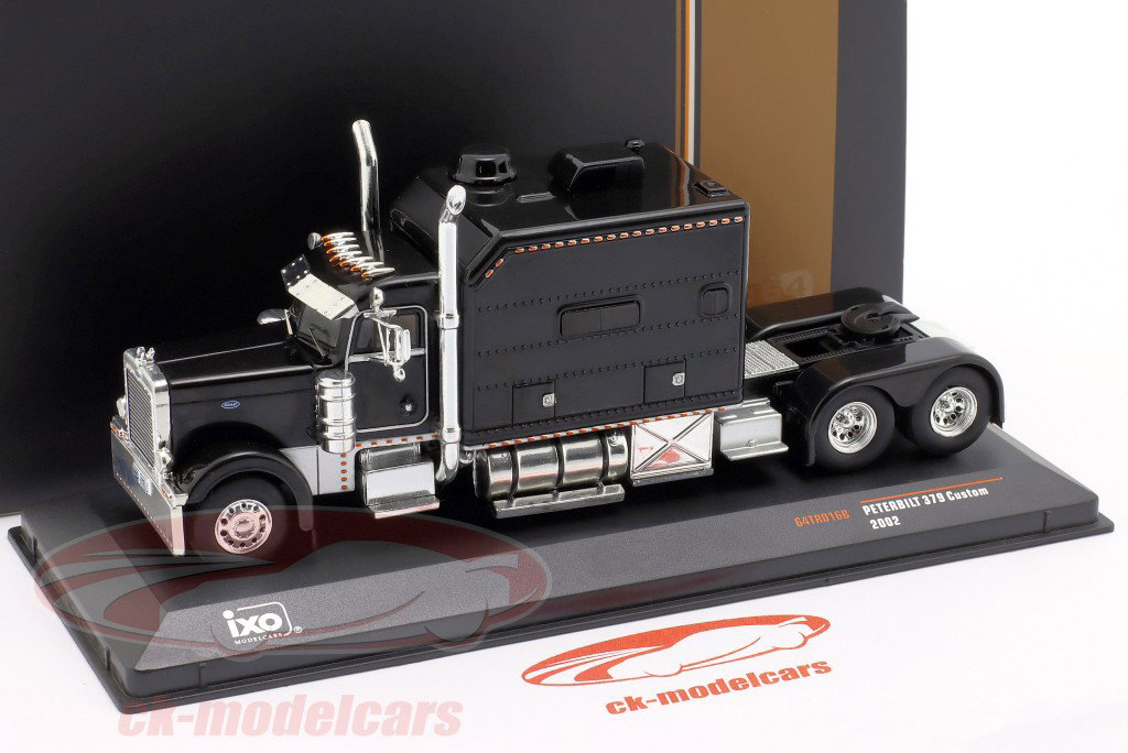 Peterbilt 379 Custom Ano de construção 2002 preto 1:64 Ixo