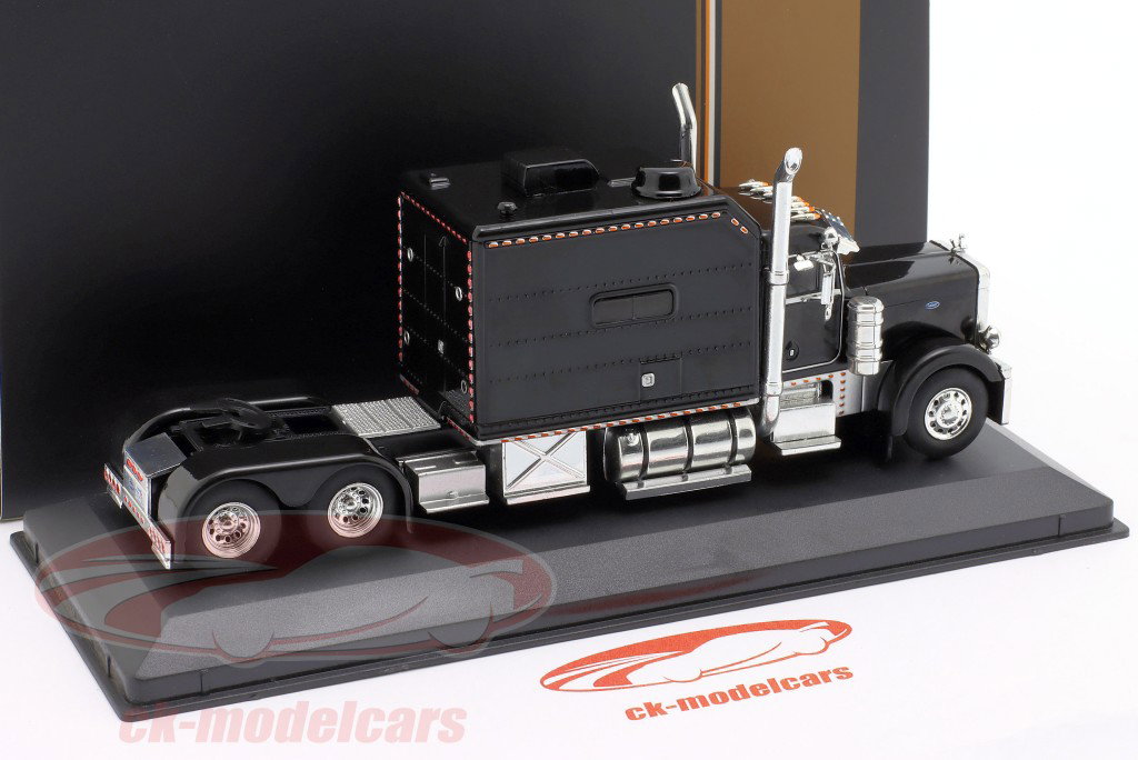 Peterbilt 379 Custom Année de construction 2002 noir 1:64 Ixo