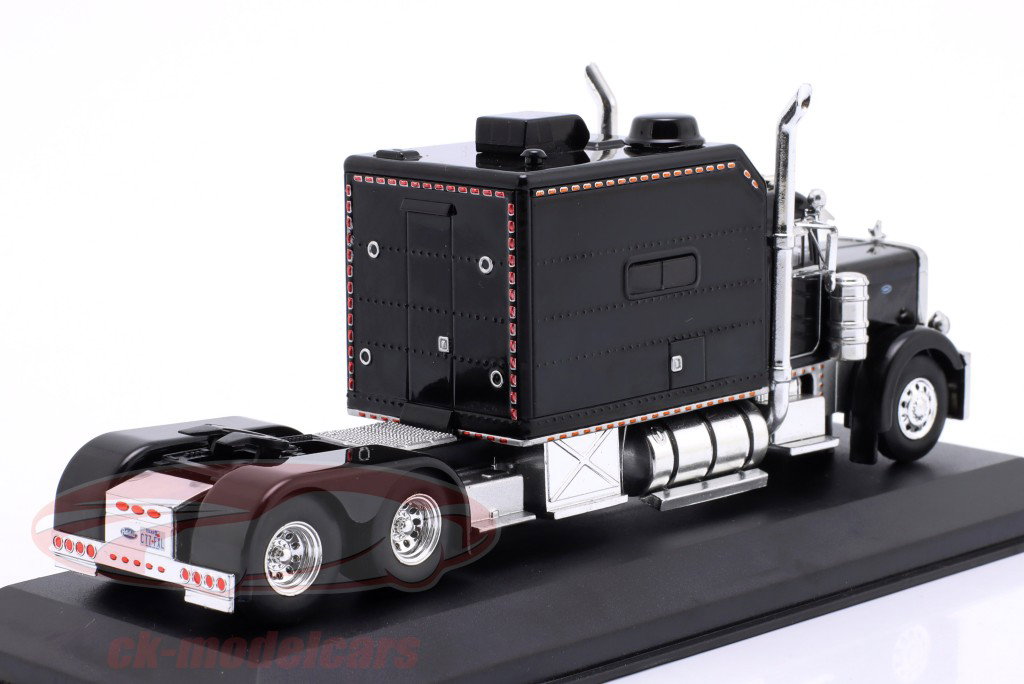 Peterbilt 379 Custom Year 2002 black 1:64 Ixo