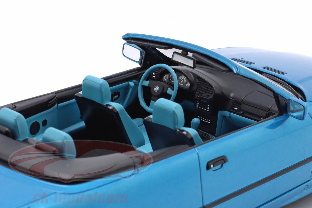 BMW 3er (E36) Cabriolet 建造年份 1996 蓝色的 金属 1:18 ModelCar Group