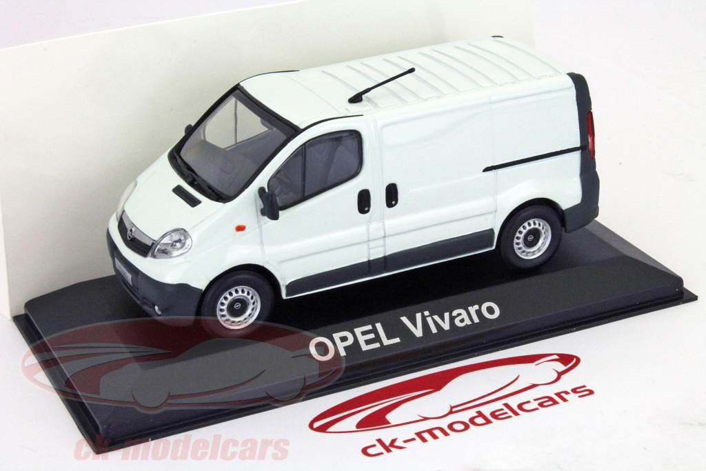 Opel Vivaro modèle 2001 blanc 1:43 Minichamps