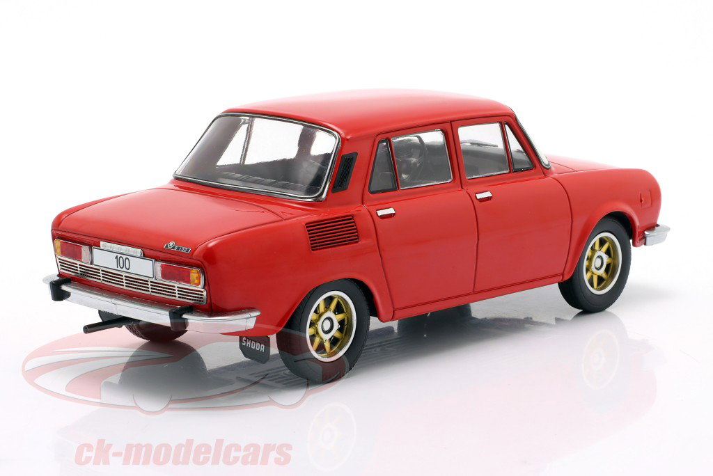 Skoda 100 Année de construction 1969 rouge 1:18 ModelCar Group