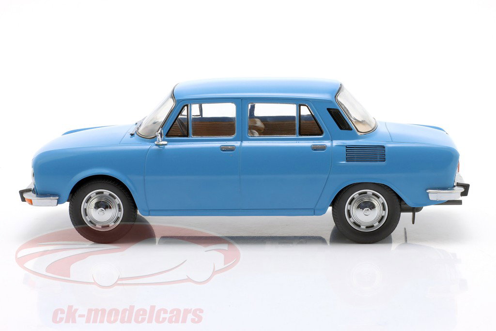 Skoda 110 LS Année de construction 1969 bleu clair 1:18 ModelCar Group