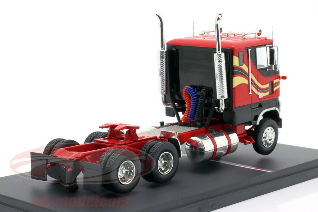 Ford CL 9000 SZM Année de construction 1985 rouge / décor 1:43 Ixo