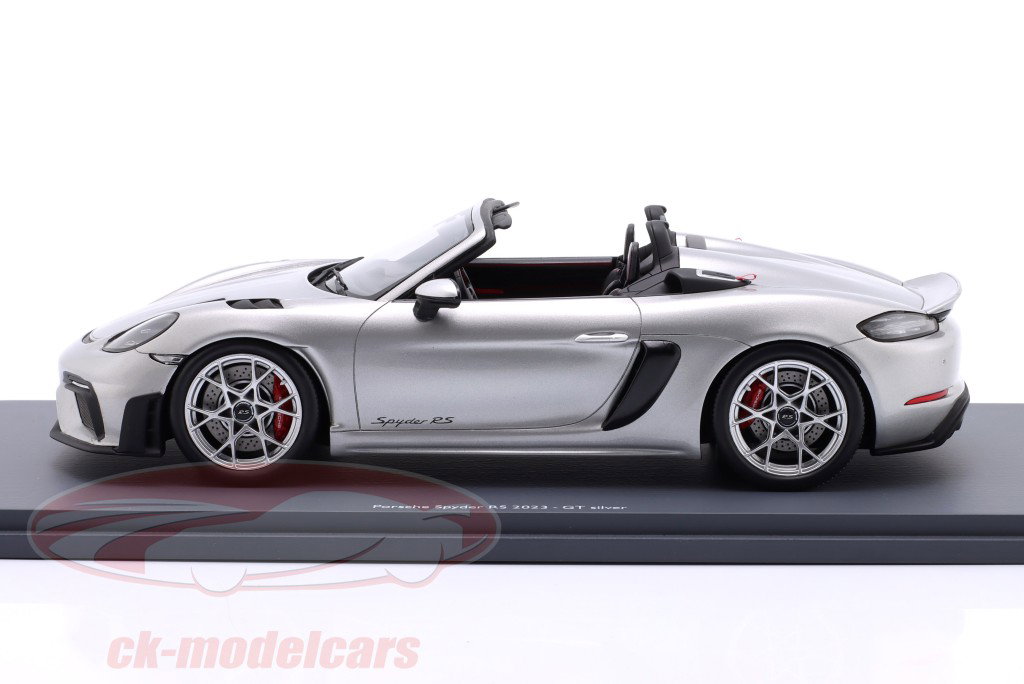 Porsche Spyder RS Année de construction 2023 GT argent 1:18 Schuco