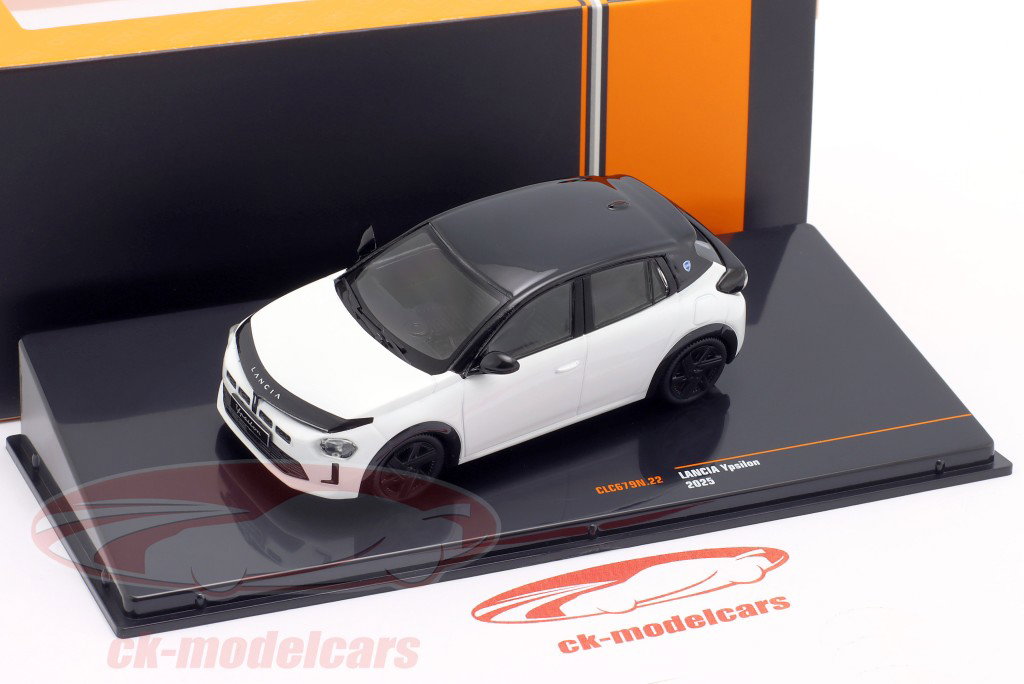 Lancia Ypsilon Año de construcción 2025 blanco / negro 1:43 Ixo
