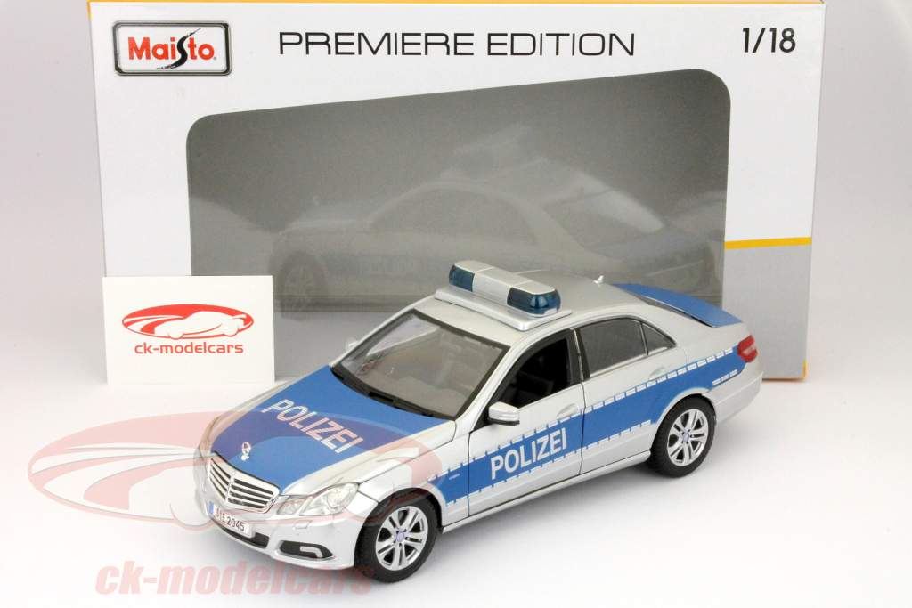 メルセデスベンツEクラス警察青/銀1時18分モデルMaisto