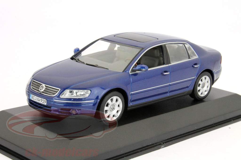 Volkswagen Phaeton modelo 2002 1:43 Minichamps