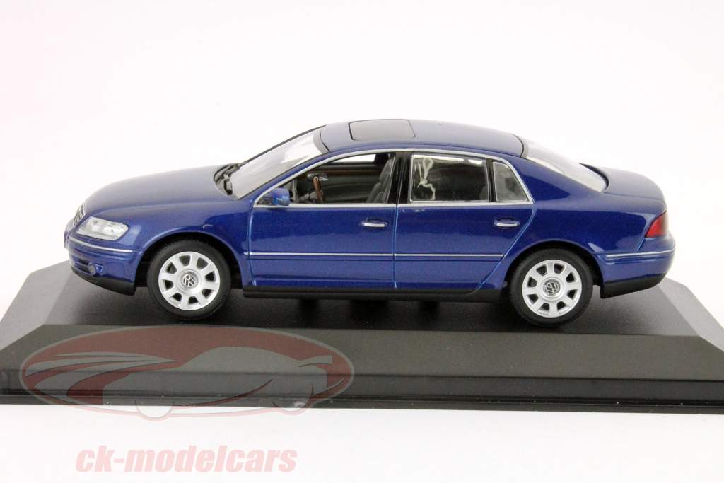 Volkswagen Phaeton modelo 2002 1:43 Minichamps