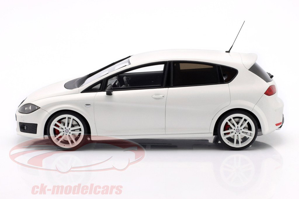 Seat Leon MK2 Cupra R Année de construction 2010 blanc 1:18 OttOmobile