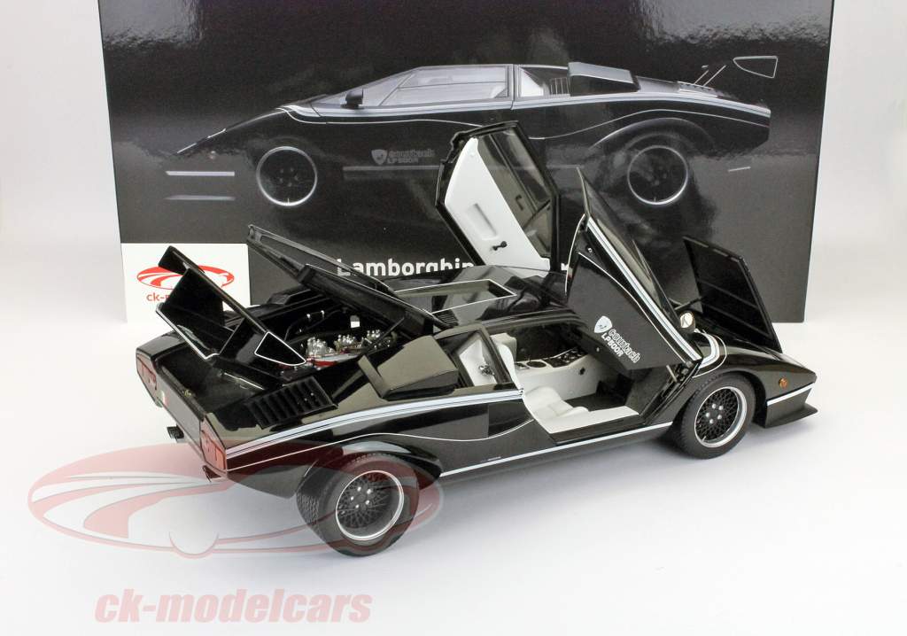 Lamborghini Countach year 1982 black 1:12 Kyosho