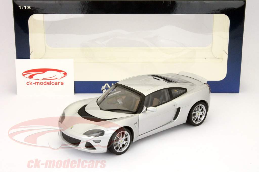 莲花Europa小号AUTOA​​RT 1:18银