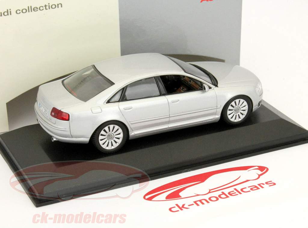 Audi A8 facelift model 2005 silver 1:43 Minichamps