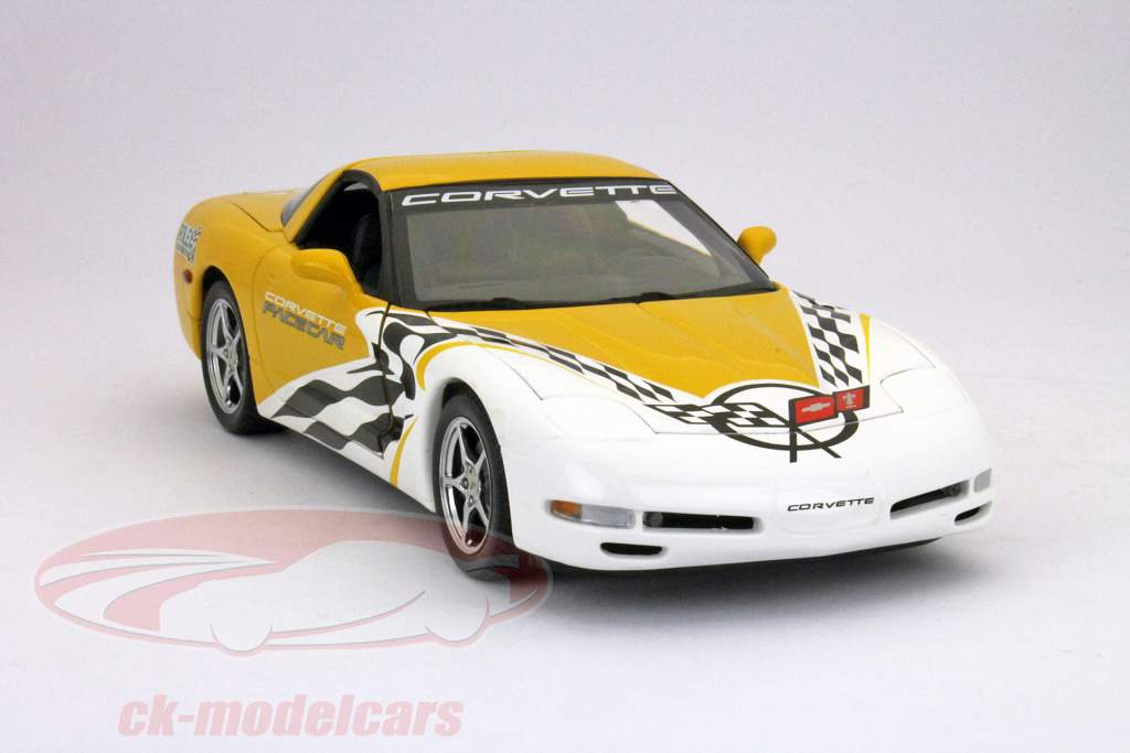 2000黄色の午前1時18分UTモデルのATシボレーコルベットペースカーデイトナロレックス