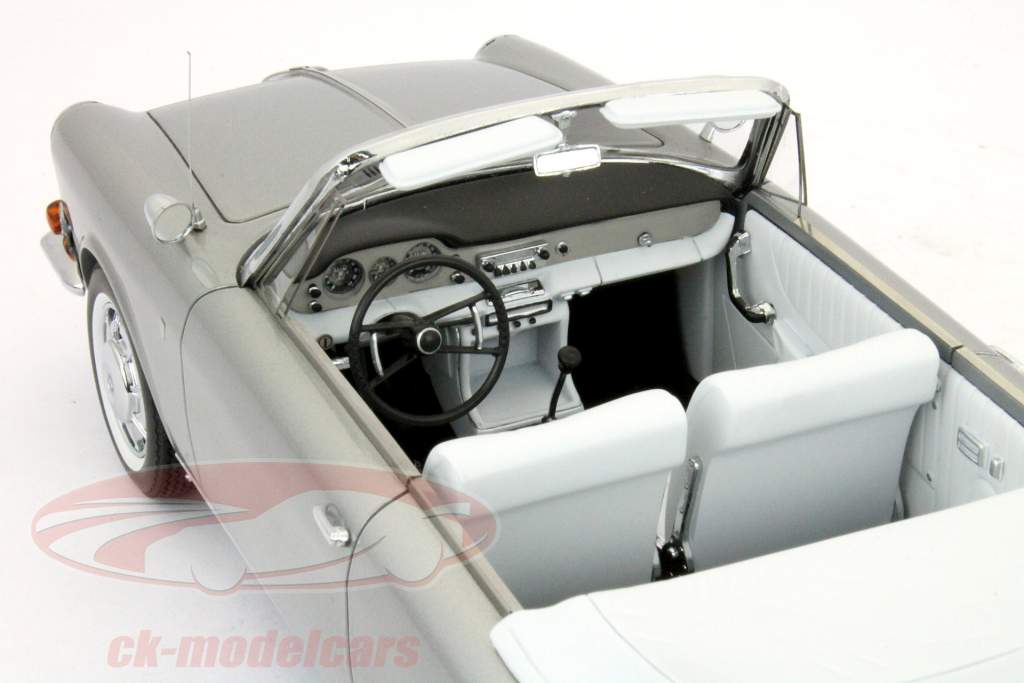 BMW 3200 Quant Cabrio Bertone silber 1:18 Neo