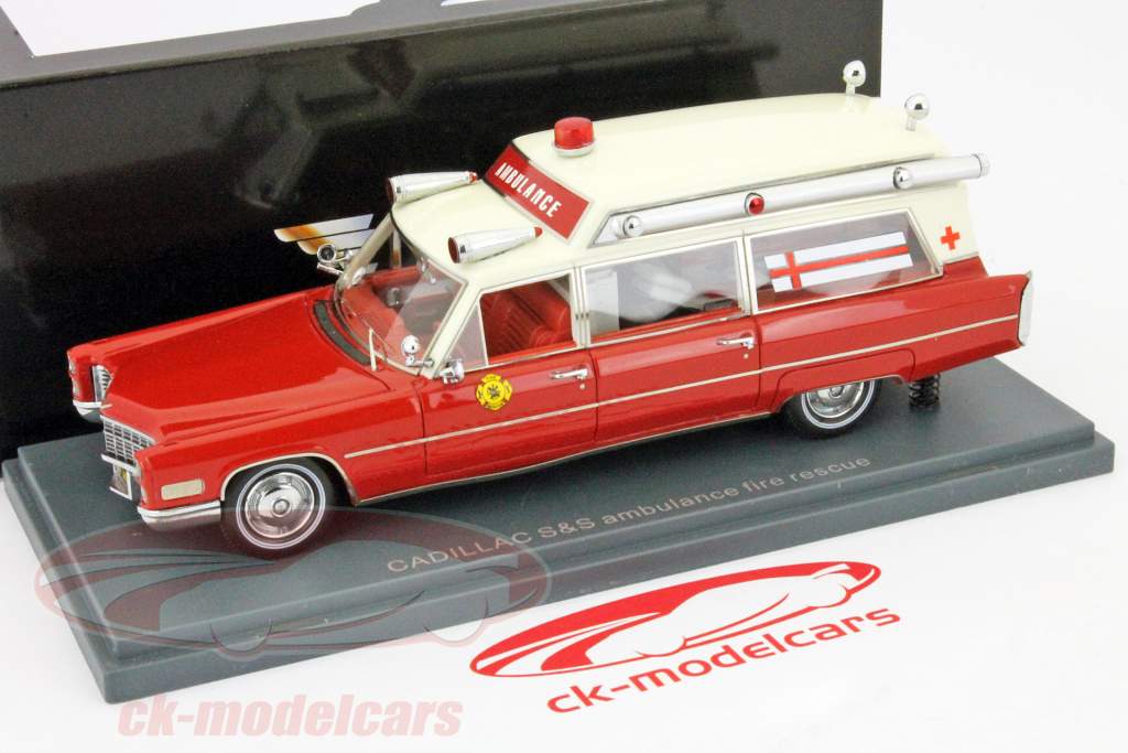 ネオ　1/43 キャディラック　救急車　年代物　レア 年代物 キャディラック 救急車 仕様DINKY 箱無｜Yahoo!フリマ