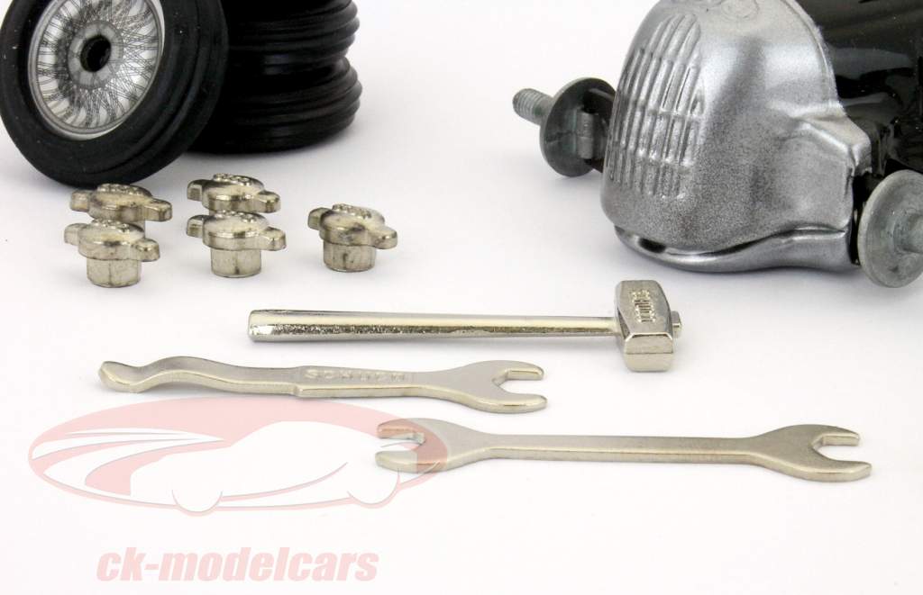 完成モデルメーカーIIキット＃1ドライビングスクールカーモデルSchuco 1時43分