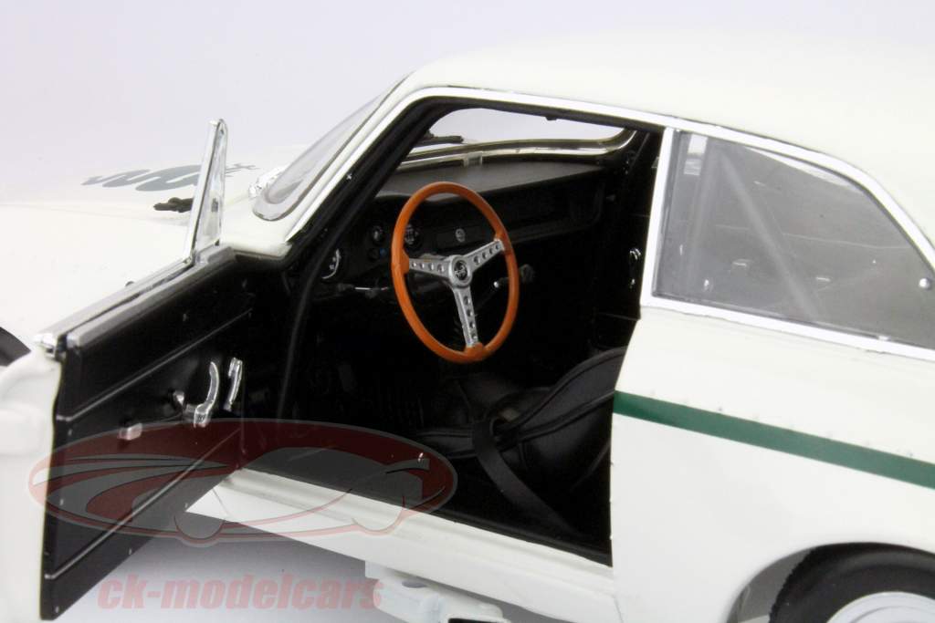 PMA製 アルファロメオ GTA 1300ジュニア 1972 1:18 1/18 PMA アルファロメオ GTA 1300 ジュニア 1972 DRM 1/18 Pma