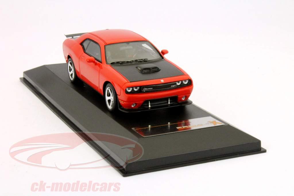 Dodge Challenger SRT10 anno 2009 rosso / nero 1:43 Premium X