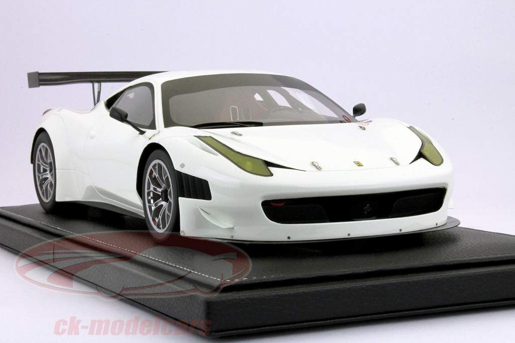 Ferrari 458 GT3 år 2012 white 1:18 BBR