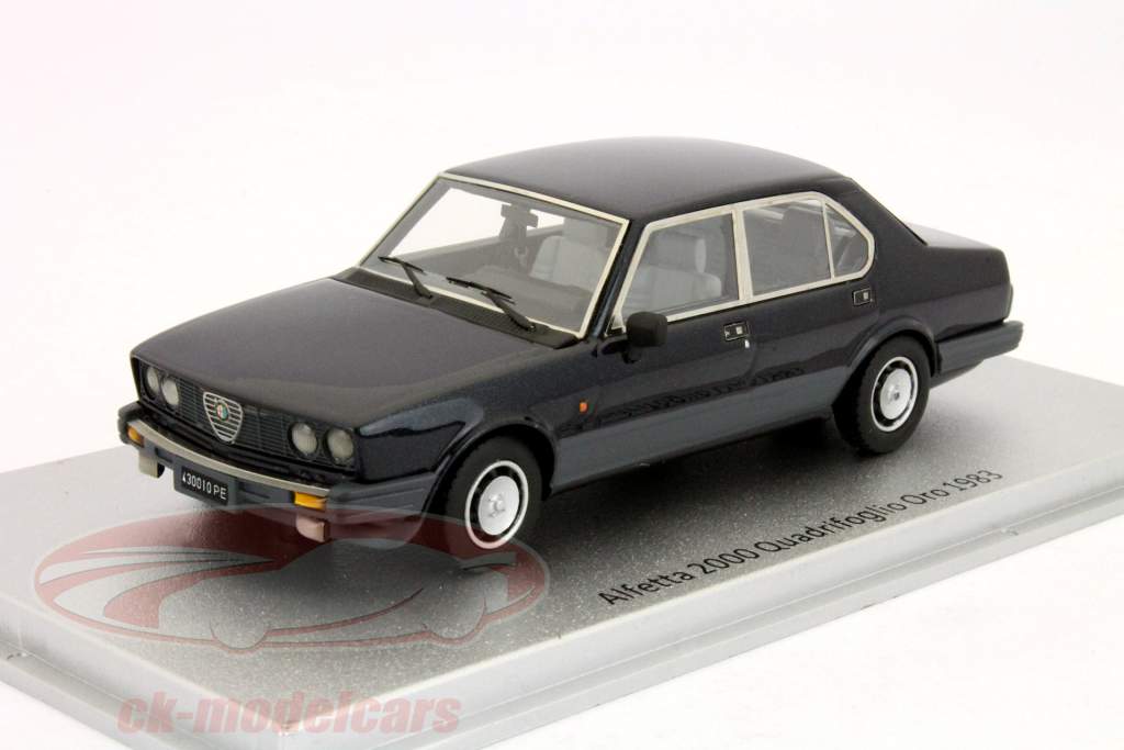Alfa Romeo Alfetta 2000 1983 mørkeblå 1:43 KESS