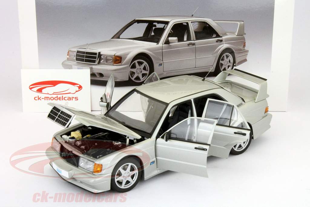 AUTOart 1:18 Mercedes Benz 190E 2.5-16V Evo2 Year 1989