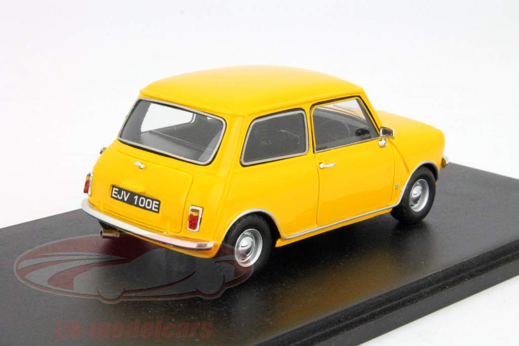 ミニクラブマン1969黄色1時43スパーク