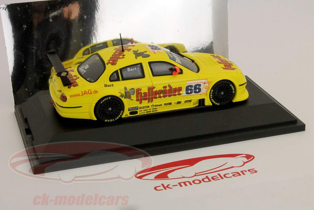 ジャガーSタイプ＃66 V8スターサシャ·バート1時43完成モデル