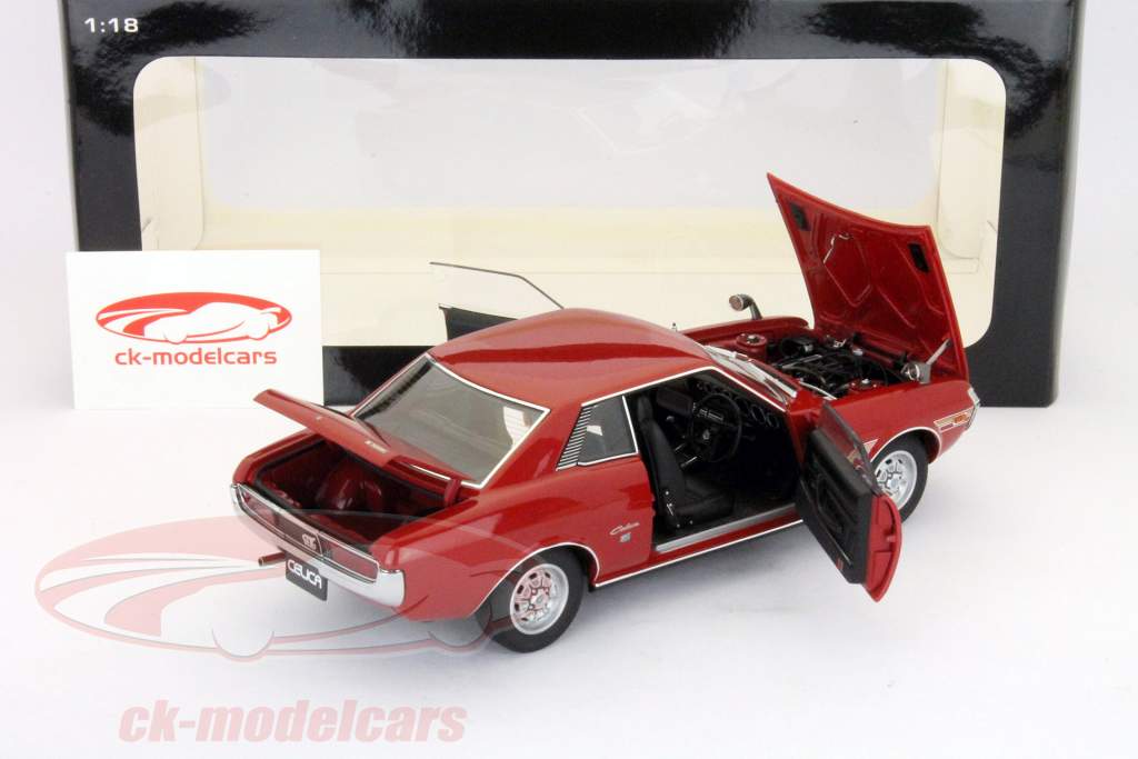 AUTOart 1:18 Toyota Celica 1600 GT (TA22) 1st generation RHD
