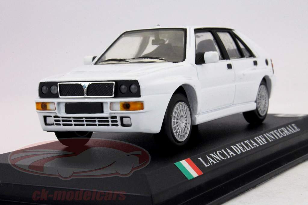 Lancia Delta HF Integrale argent 1:43 Altaya