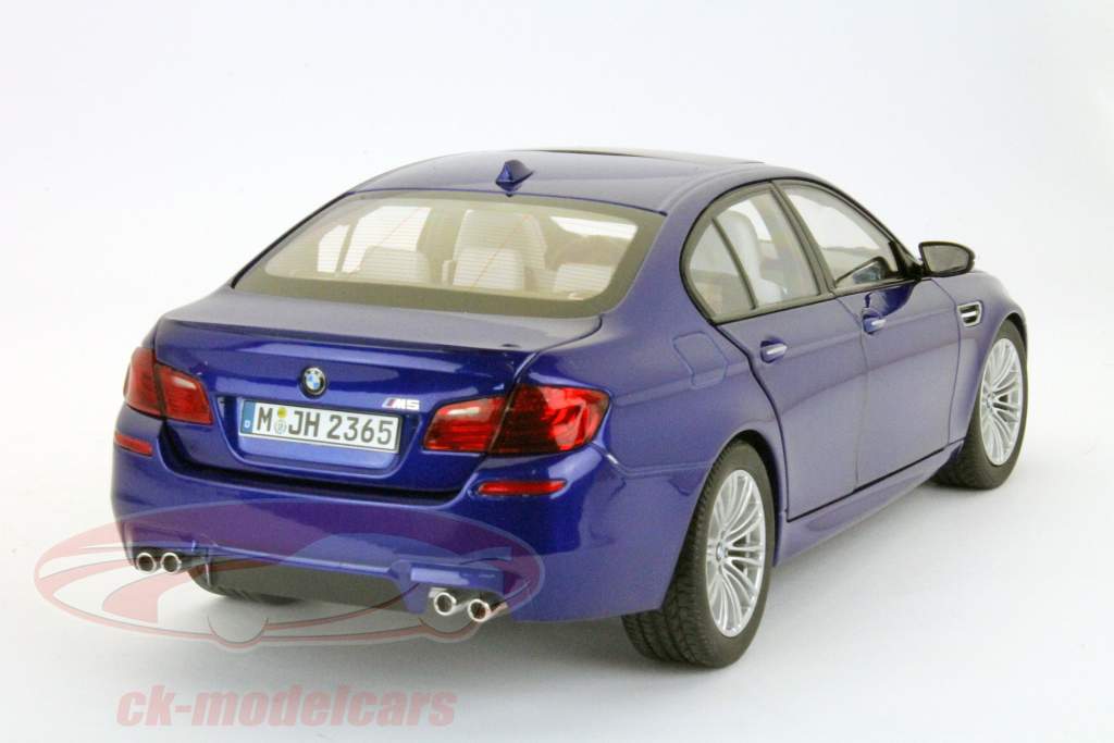 BMW M5 (F10M), построенный в 2012 синий 1:18 ParagonModels