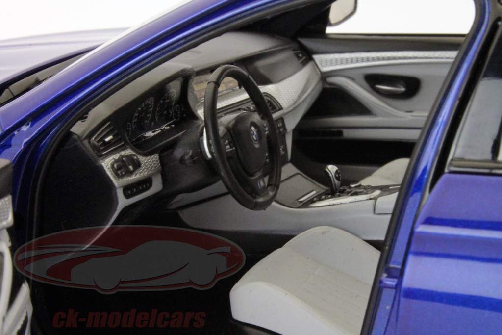 BMW M5 (F10M) anno 2012 blu 1:18 ParagonModels