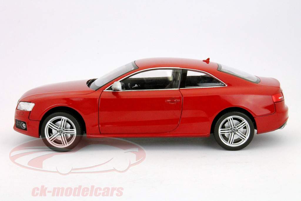 奥迪S5跑车，建于2009年红1:18 NOREV