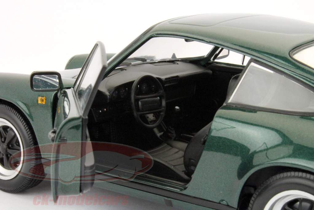 Minichamps 1:18 ポルシェ911カレラ3.2 1983年メタリック緑