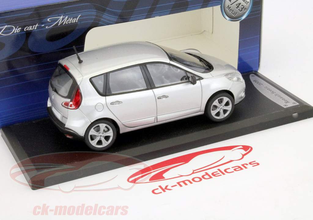 雷诺风景2009年银1:43 SOLIDO