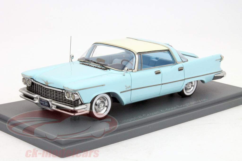 Imperial Crown Southampton blue / white 1:43 NEO