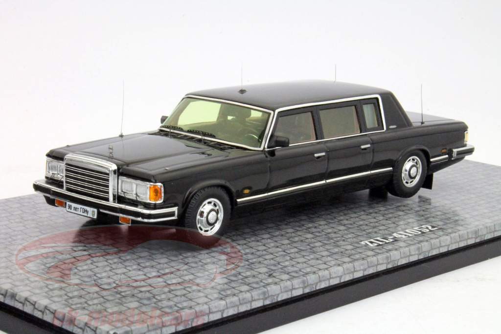 ЗИЛ-41052 Правительство России автомобиль черного Горбачев 1:43 Свечи DIP